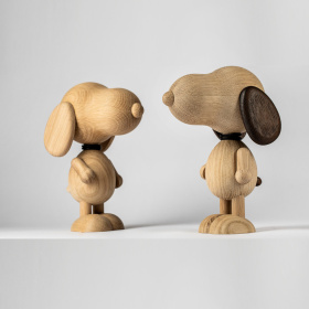 米格魯先生擺飾（身橡木色/耳雪茄黑）