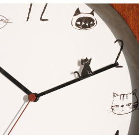 來玩嘛！喵喵原木掛鐘