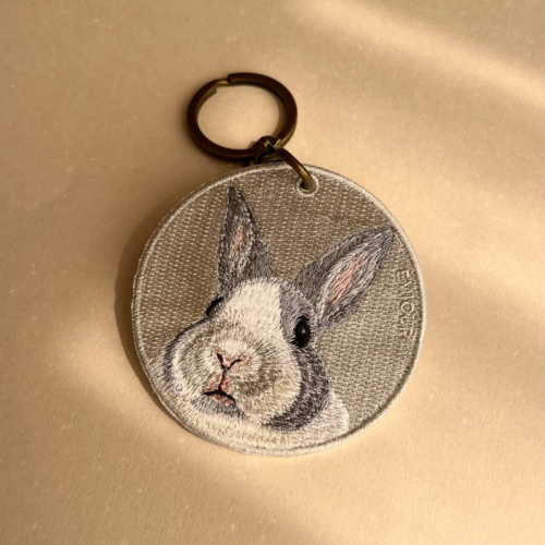 雙面刺繡吊飾（兔）