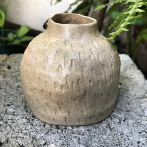 《不拔毛星球》黃土花器（狗狗）